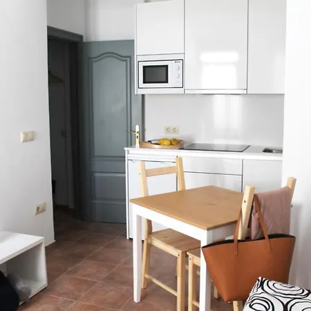 Alevia Guest house
